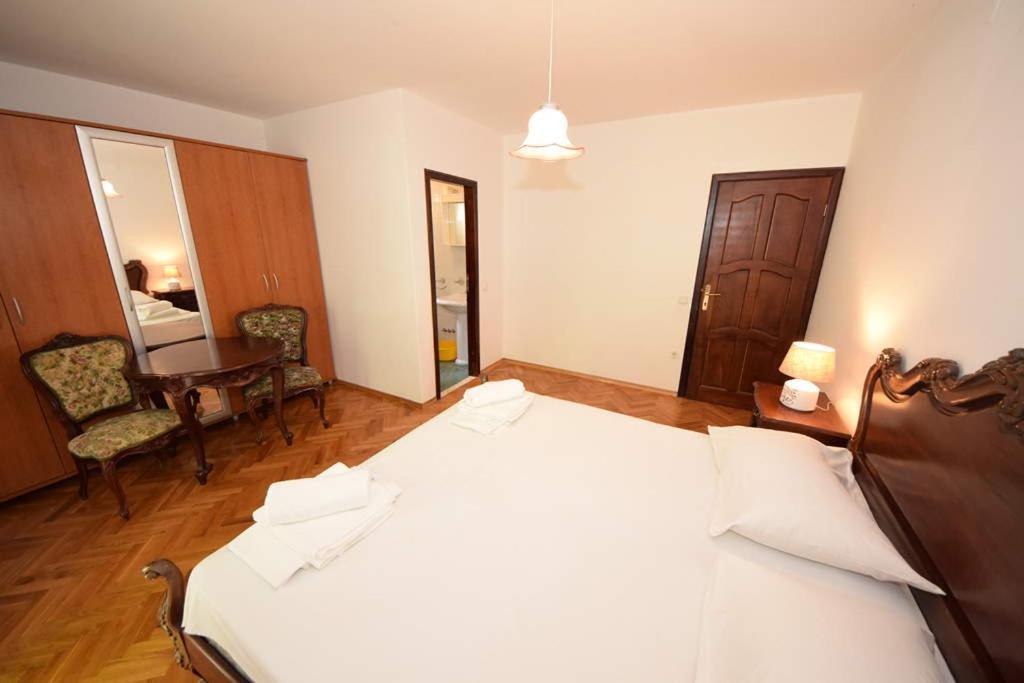 Apartments Costa Rica Orebić Esterno foto